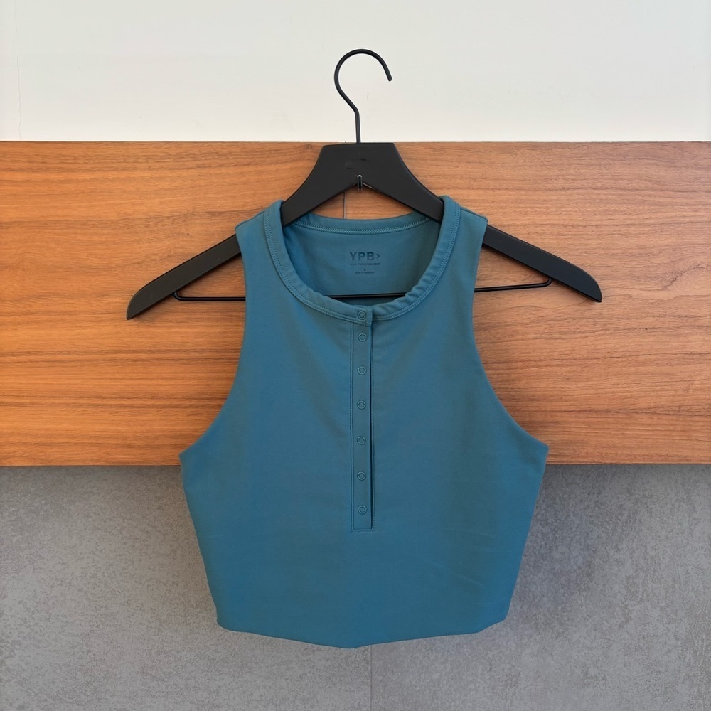 Abercrombie & Fitch YPB‎ sculptLUX Plunge Henley Slim Tank, Size S